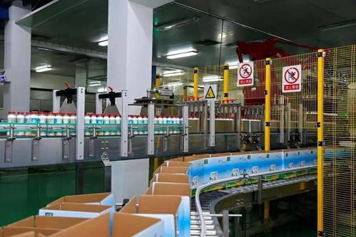 囑托指引風帆勁 砥礪奮進譜新篇 生態(tài)建設耕耘路 青山綠水畫赤峰