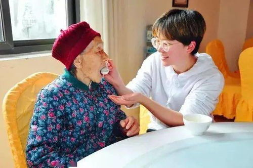 民政專項(xiàng)服務(wù) 保障長(zhǎng)壽困難群眾基本生活，詳解臨時(shí)救助申請(qǐng)與養(yǎng)老服務(wù)